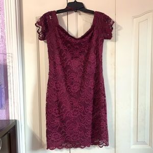 Marron lace skin tight dress!